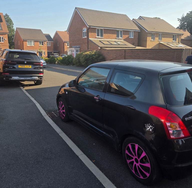 Suzuki, SWIFT, Hatchback, 2010, Manual, 1328 (cc), 3 doors