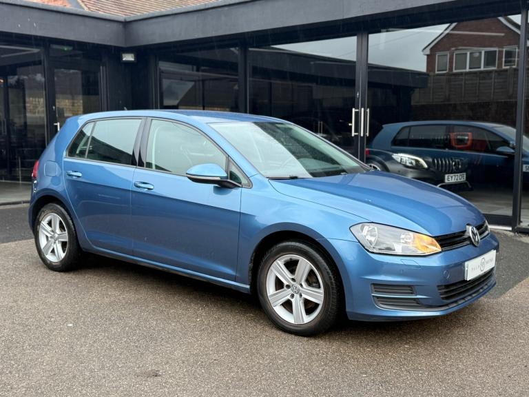 LEFT HAND DRIVE  VOLKSWAGEN GOLF 1.6TDI DIESEL MATCH UK REG 56K MILES MANUAL LHD
