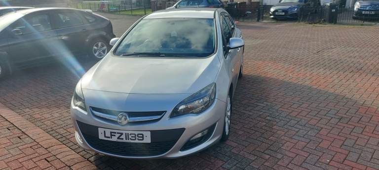 Vauxhall, ASTRA, Hatchback, 2012, Manual, 1686 (cc), 5 doors