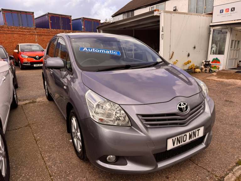 2010 Toyota Verso Automatic verso 7 seaters  1.8 petrol full service history 3 key 3  owners  MPV...