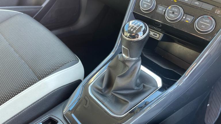 2018 Volkswagen T-Roc 1.6 TDI SEL 5dr HATCHBACK DIESEL Manual