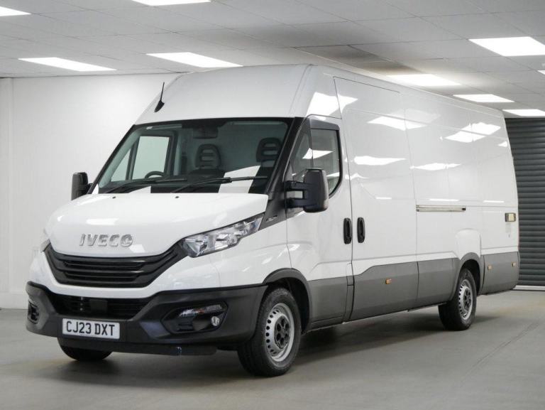 2023 IVECO DAILY 2.3 D 35S 14 136 BHP XLWB 4100 HIGH ROOF BUSINESS ( TAIL-LIFT )
