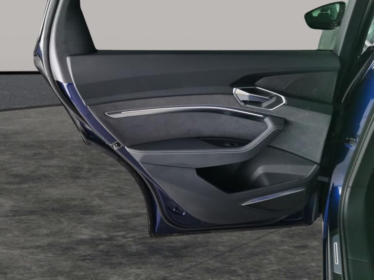 2021 Audi e-tron 300kW 55 Quattro 95kWh Black Edition 5dr Auto ESTATE ELECTRIC Automatic