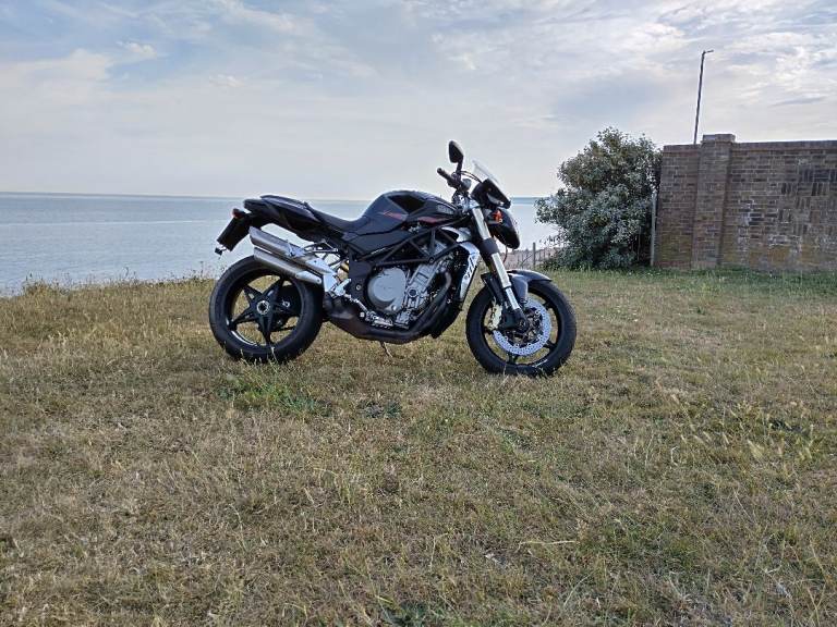 2014 MV Agusta 989R BRUTALE 982 (cc) 142bhp low mileage personal plate Pr.ice drop to clear