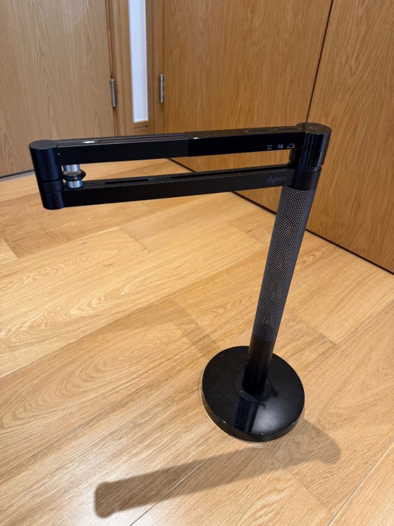 Dyson Solarcycle Morph desk lamp. Black, excellent condition
