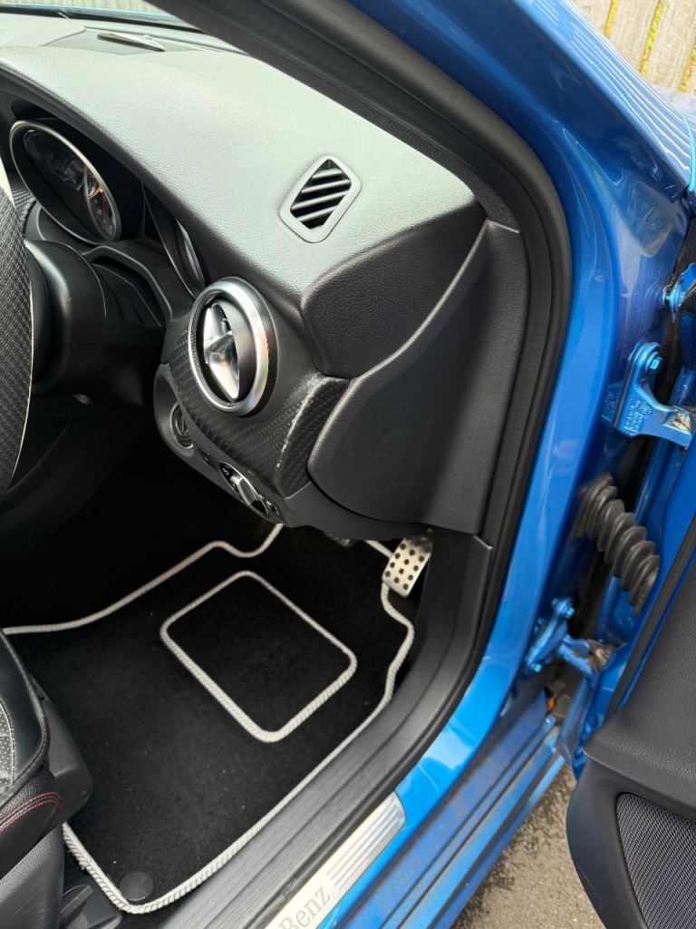 Mercedes-Benz, A CLASS, Hatchback, 2016, Manual, 1461 (cc), 5 doors