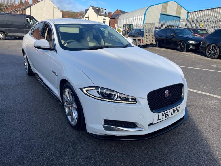 2011 Jaguar XF 2.2d Premium Luxury 4dr Auto SALOON Diesel Automatic