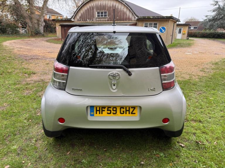 2009 Toyota IQ 1.0 VVT-i 2 Euro 4 3dr HATCHBACK Petrol Manual