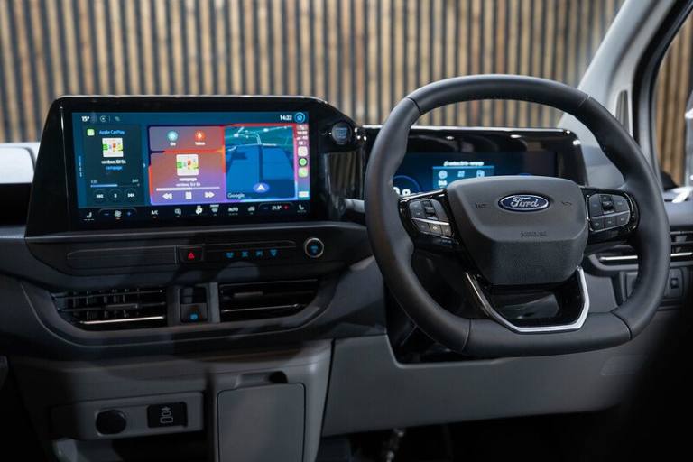  Ford Transit Custom 320 Limited L2 2.5L Auto Plug-in Hybrid Crew Cab HYBRID Automatic