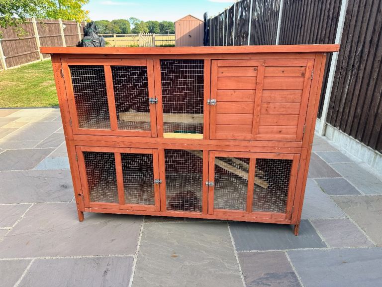Guinea Pig/Rabbit Hutch