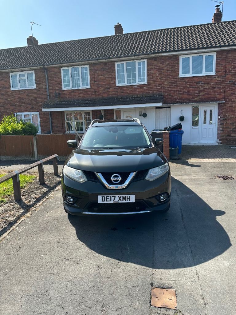 Nissan x trail tekna 