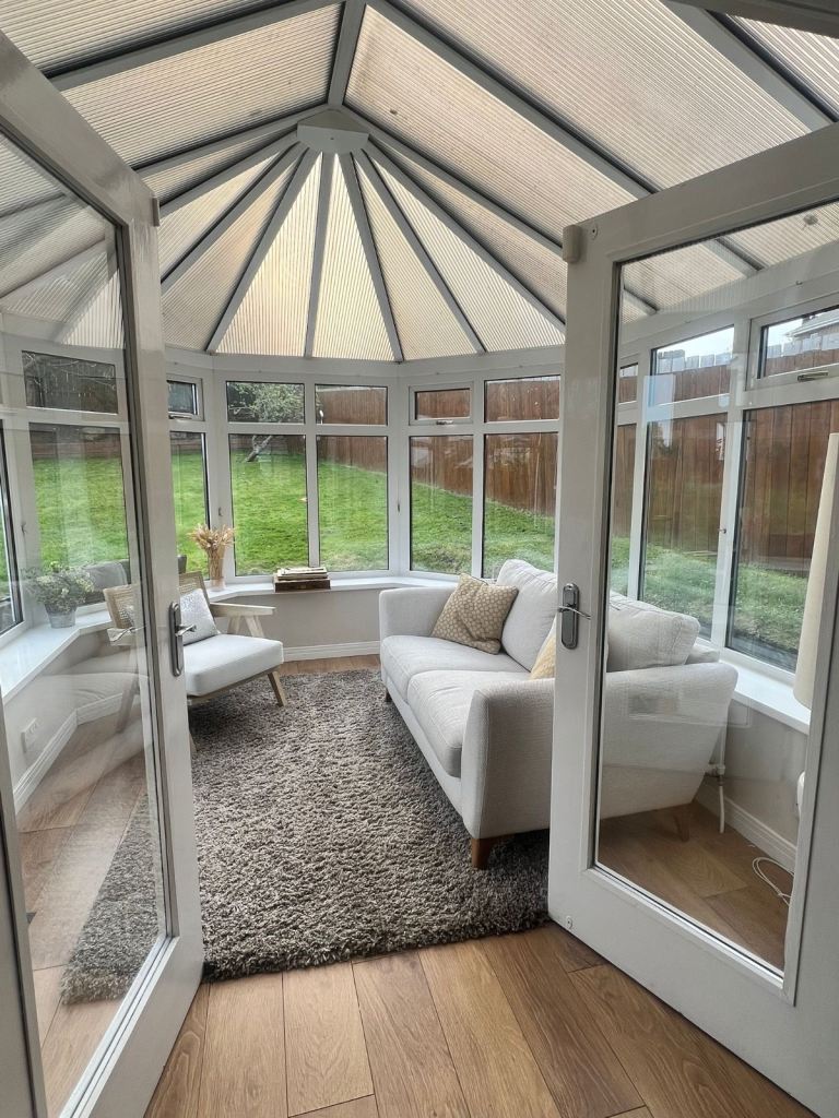 Conservatory / Sun room