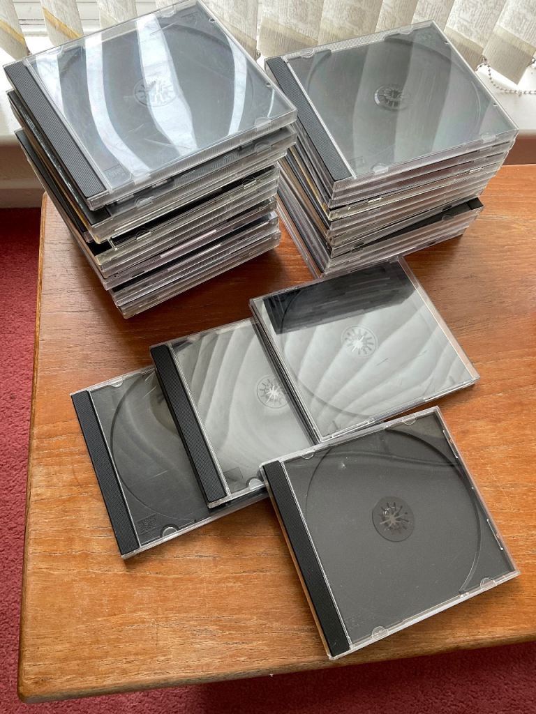 Unused new cd recording discs and cases.