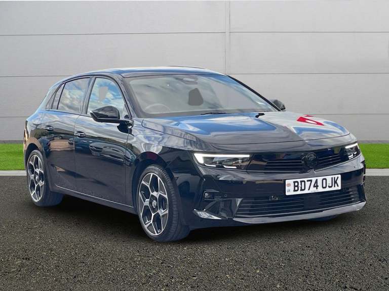 2024 Vauxhall Astra 1.2 Turbo 130 Ultimate 5dr Auto Hatchback Petrol Automatic