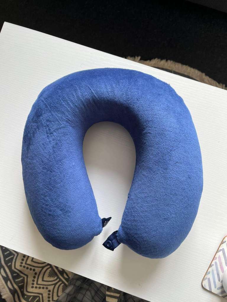 Travel pillow