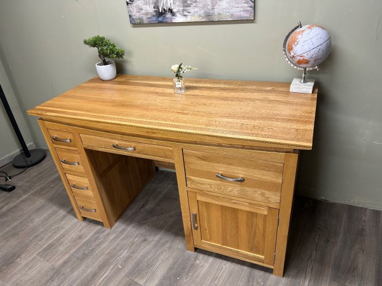 Solid oak furniture land desk Tokyo (local delivery)