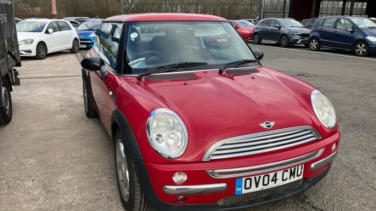 2004 Mini Hatch 1.6 Cooper Hatchback 3dr Petrol CVT Euro 3 (115 ps) Petrol