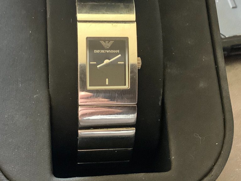 WOMANS ARMANI WATCH 