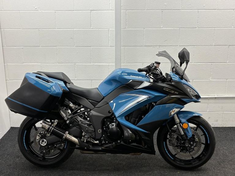 KAWASAKI Z1000SX ** PANNIERS - FULL HISTORY - APRIL 27 MOT **
