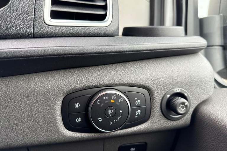 2025 Ford Transit 350 Limited AUTO L3 H2 LWB Medium Roof FWD 2.0 EcoBlue 130ps, DIGITAL REAR  Pan...