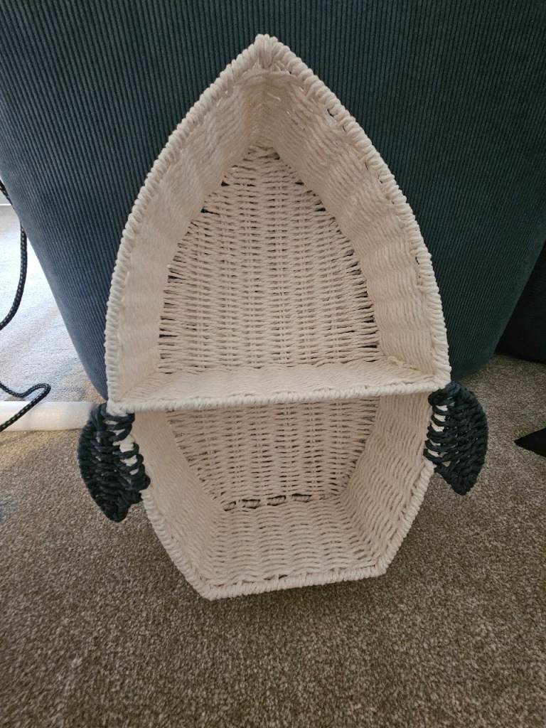 Wicker wall shelf "Boat" / decorative shelf 