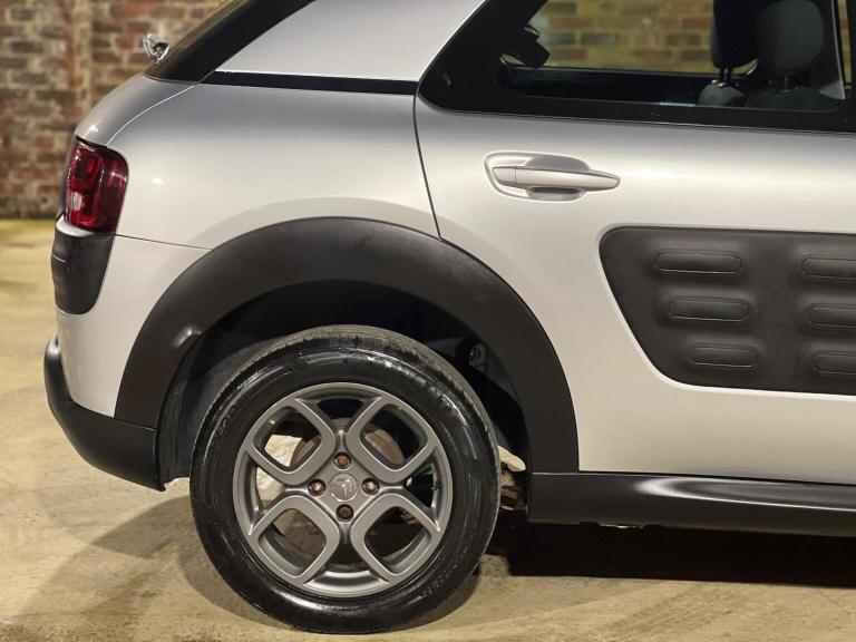 CITROEN C4 CACTUS 1.6 BlueHDi Feel Euro 6 5dr 2016