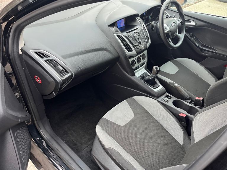 Ford, FOCUS, Hatchback, 2012, Manual, 998 (cc), 5 doors