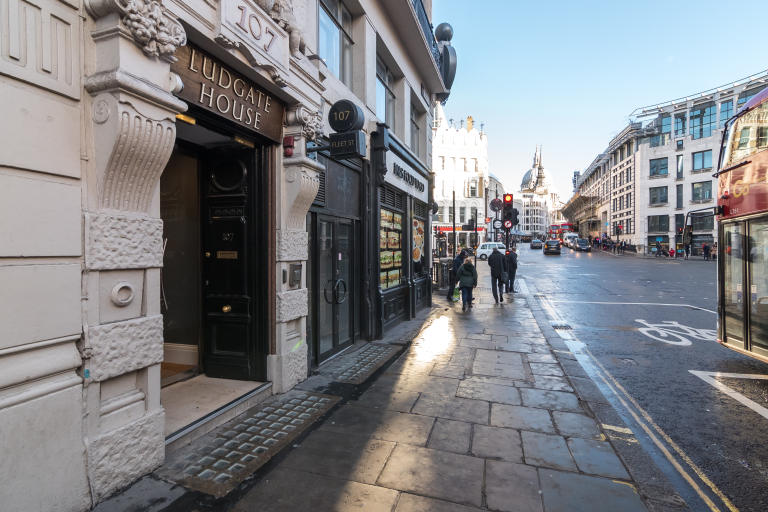 London - EC4A2AB \ Flexible Office Space for 2 Workstations