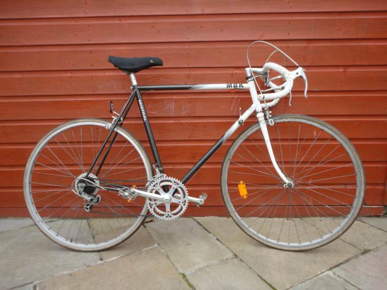MBK mistrel vintage road bike, 23 inch frame, 28 inch wheels, 12 gears, working order