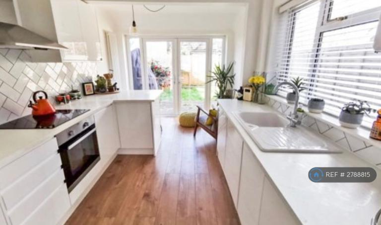 2 bedroom house in Ivy Road, Southampton, SO17 (2 bed) (#2788815)