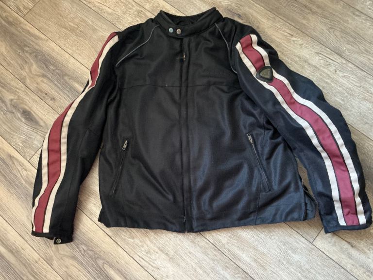Mens Genuine Triumph Motorcycle Jacket Mesh size XL