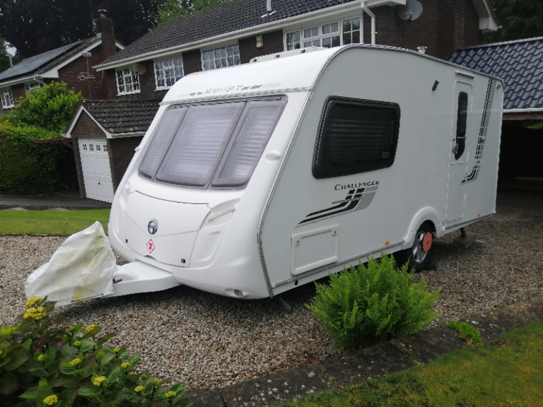 Swift Challenger 480 two birth end washroom caravan