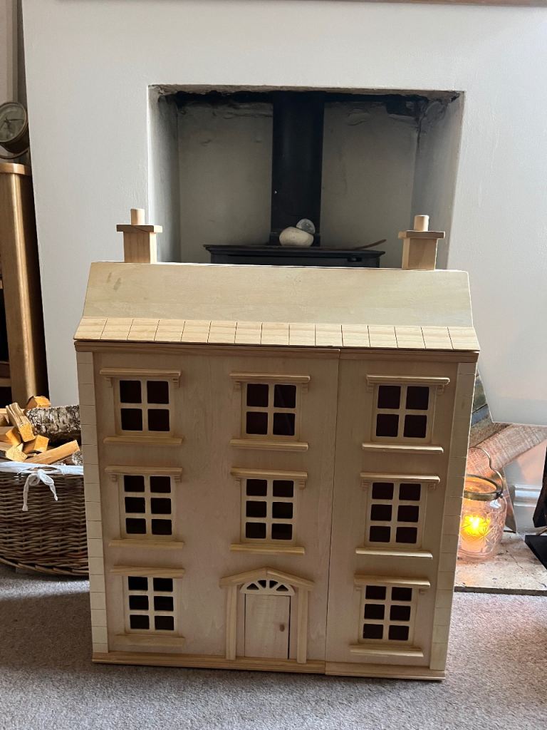 Wooden Dollshouse with furniture