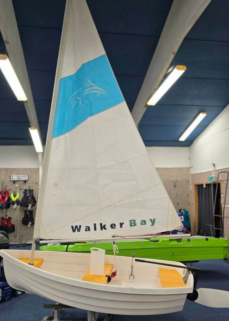 Walker Bay 8ft Dinghy with Sail Kit – Good Condition