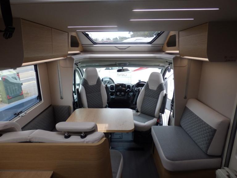 Adria Matrix 670 SL 60Y  Anniversary Edition DIESEL AUTOMATIC 2025