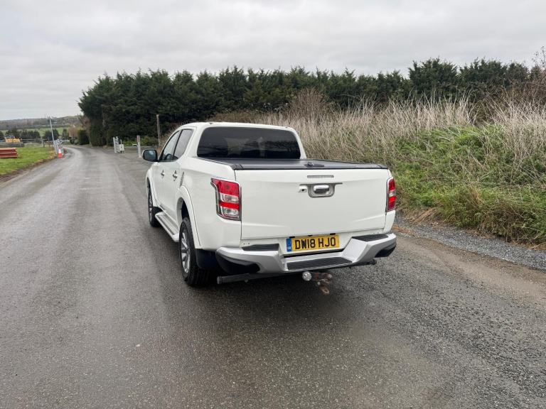 Mitsubishi L200 2.4 DI-D DC Barbarian Pickup Double Cab 4dr Diesel Ma... 2018/18