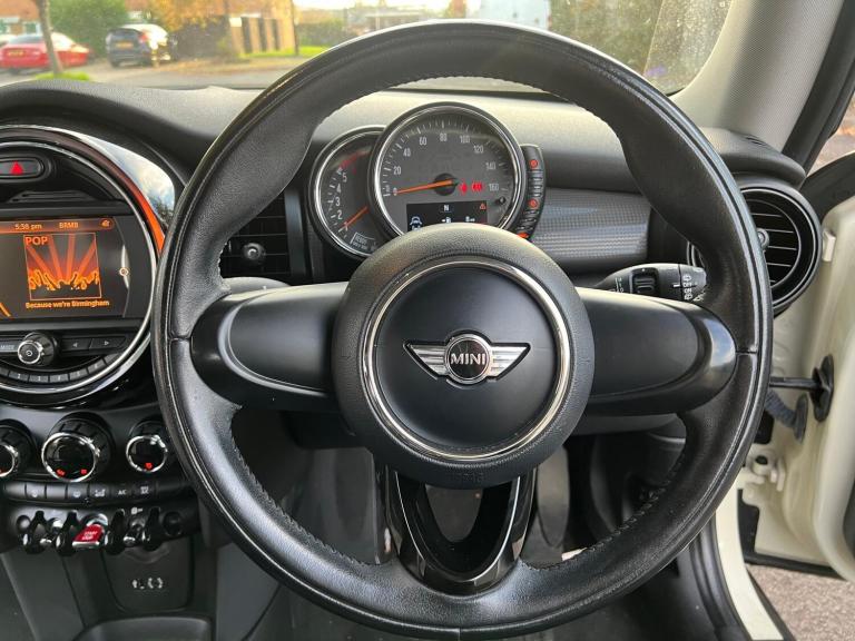 2014 MINI Hatch 1.5 Cooper D 3dr HATCHBACK Diesel Manual