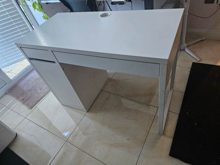 Ikea Desk free collection only