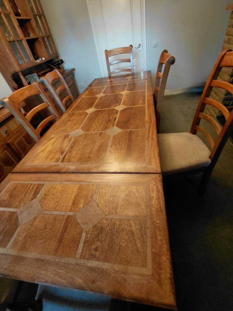 Extending Dining Table & 6 Chairs with matching Sideboard & Dresser