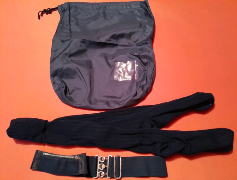 School P.E./plimsoll Bag, long Sport Socks, & navy Money Belt