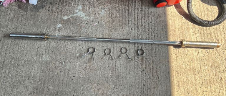 6ft Olympic Bar with Spring Collars