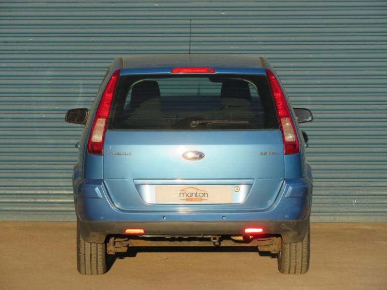 FORD FUSION 1.6 Zetec 5dr 2009
