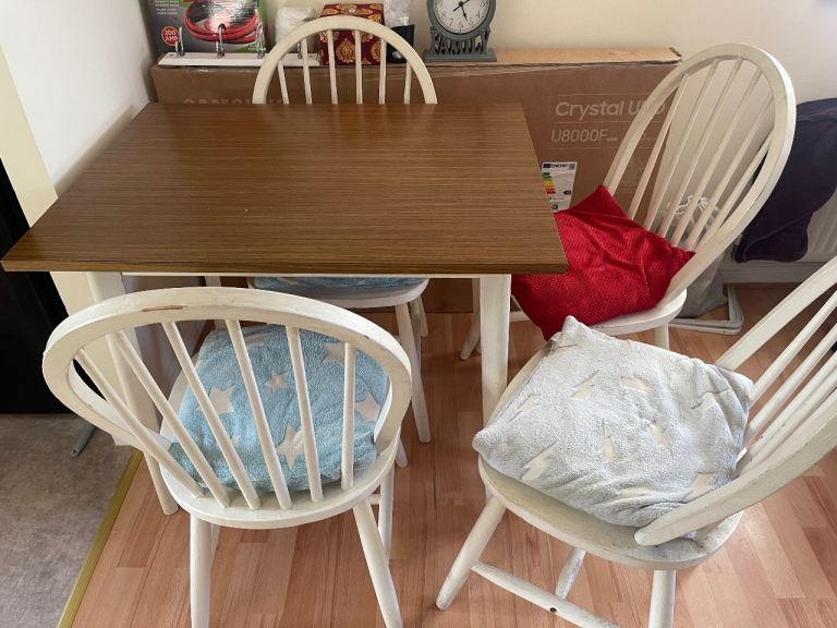 4 chairs dining set