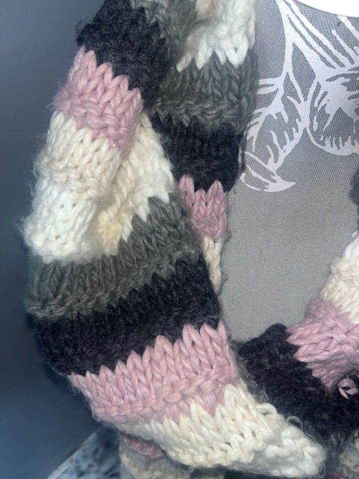Bobble Hat and Long Scarf Matching Set from Dorothy Perkins Grey/Pink/White/Ivory