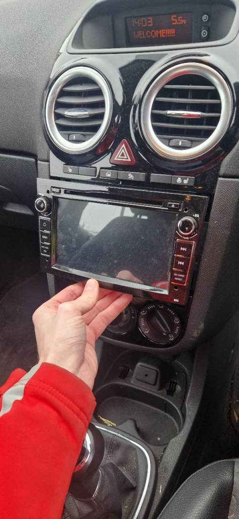 Corsa D stereo touchscreen