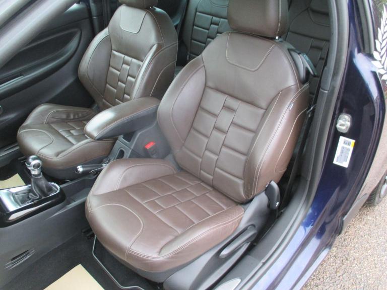 2018 DS Automobiles DS 3 1.2 PureTech Cafe Racer Euro 6 (s/s) 3dr HATCHBACK Petrol Manual