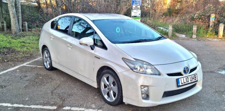 Toyota, PRIUS, Hatchback, 2010,  1.8 (cc), 5 doors white