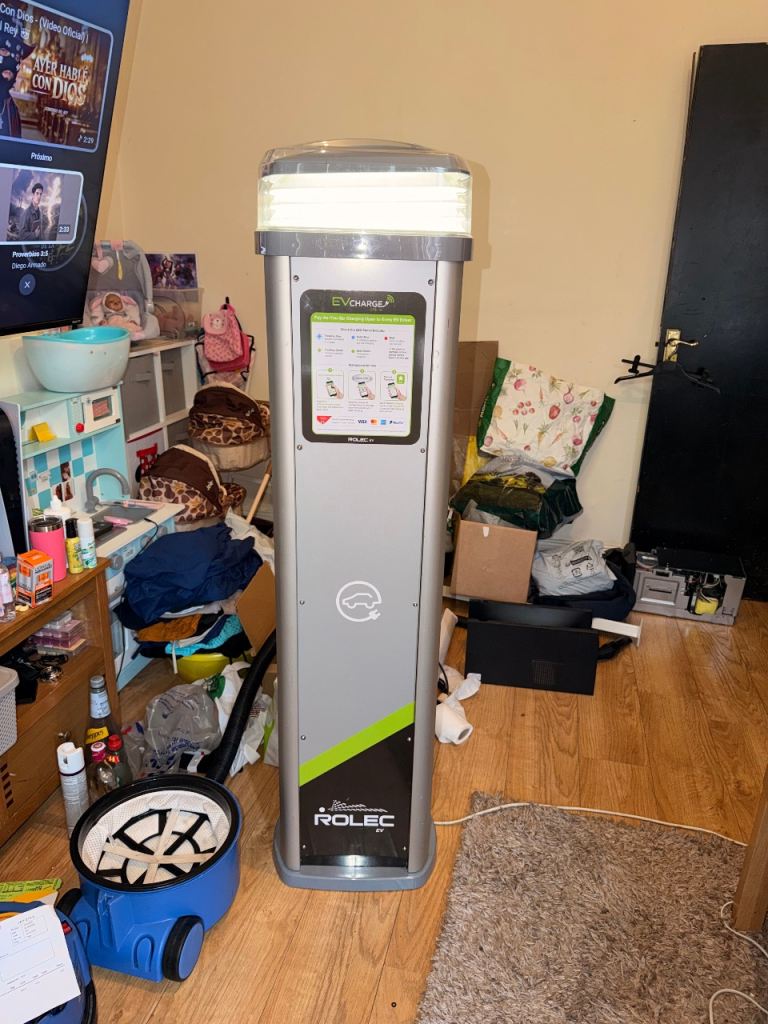 Rolec EV Charge Online Pedestal – Type 2 Socket – Spares / Retrofit  Price  £120 ONO