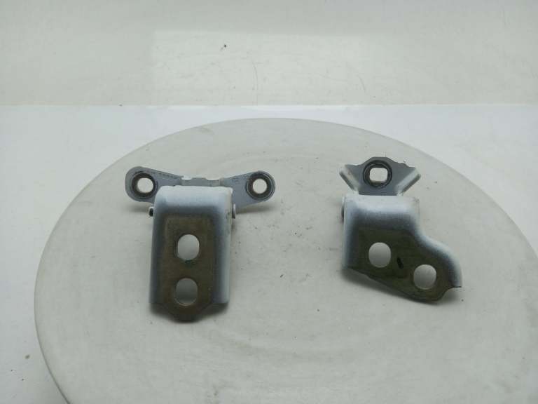 Renault Clio Door Hinge 2019-2026