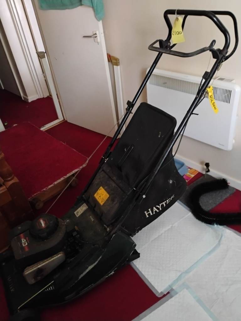 Hayter Petrol Lawnmower – Good Condition, Ready for Summer